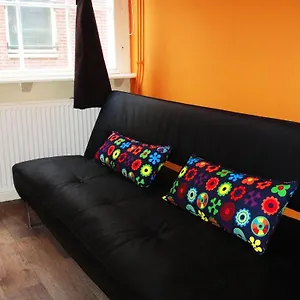 Orange Bed and breakfast